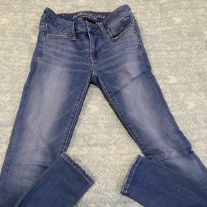 American eagle blue skinny jeans